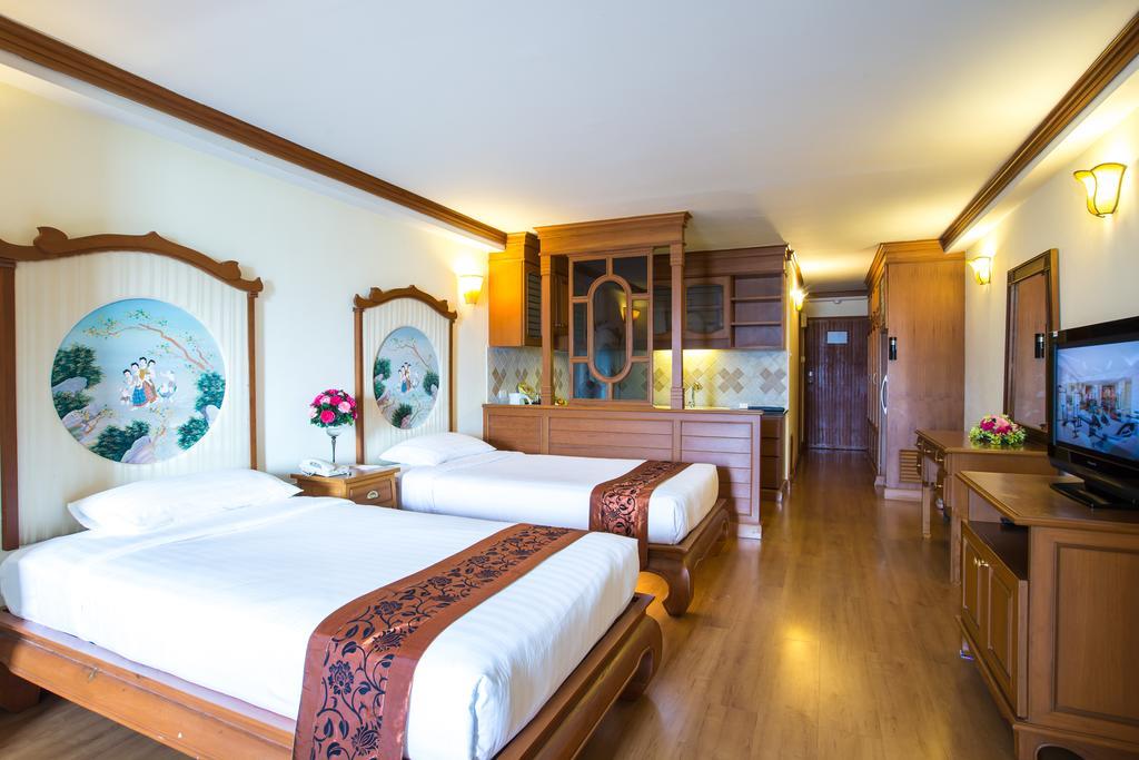 होटल Furama Chiang Mai